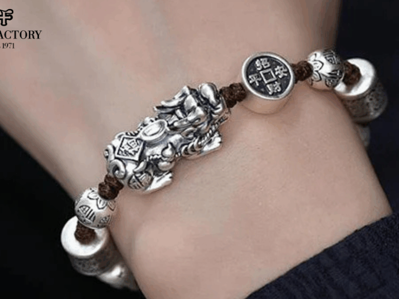 Sterling Silver in Spanish: Translation & Usage